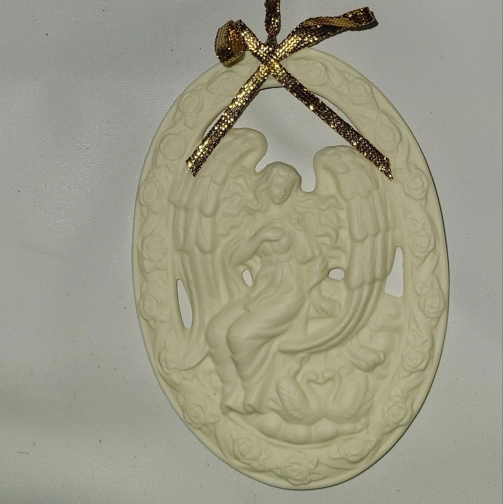 PartyLite 2003 VINTAGE ANGEL‎ OF LOVE ORNAMENT IN BOX